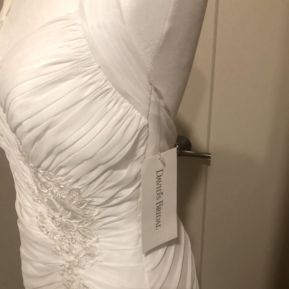 WEDDING DRESS - Picture 9 of 9